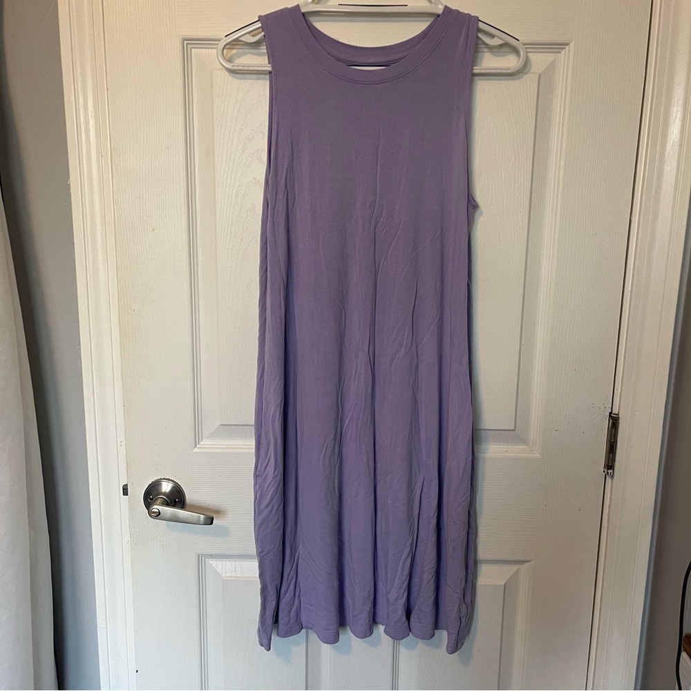 GUC Women’s size M casual wear dress, has pockets